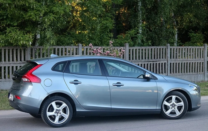 Volvo V40 cena 45900 przebieg: 112000, rok produkcji 2014 z Oława małe 631